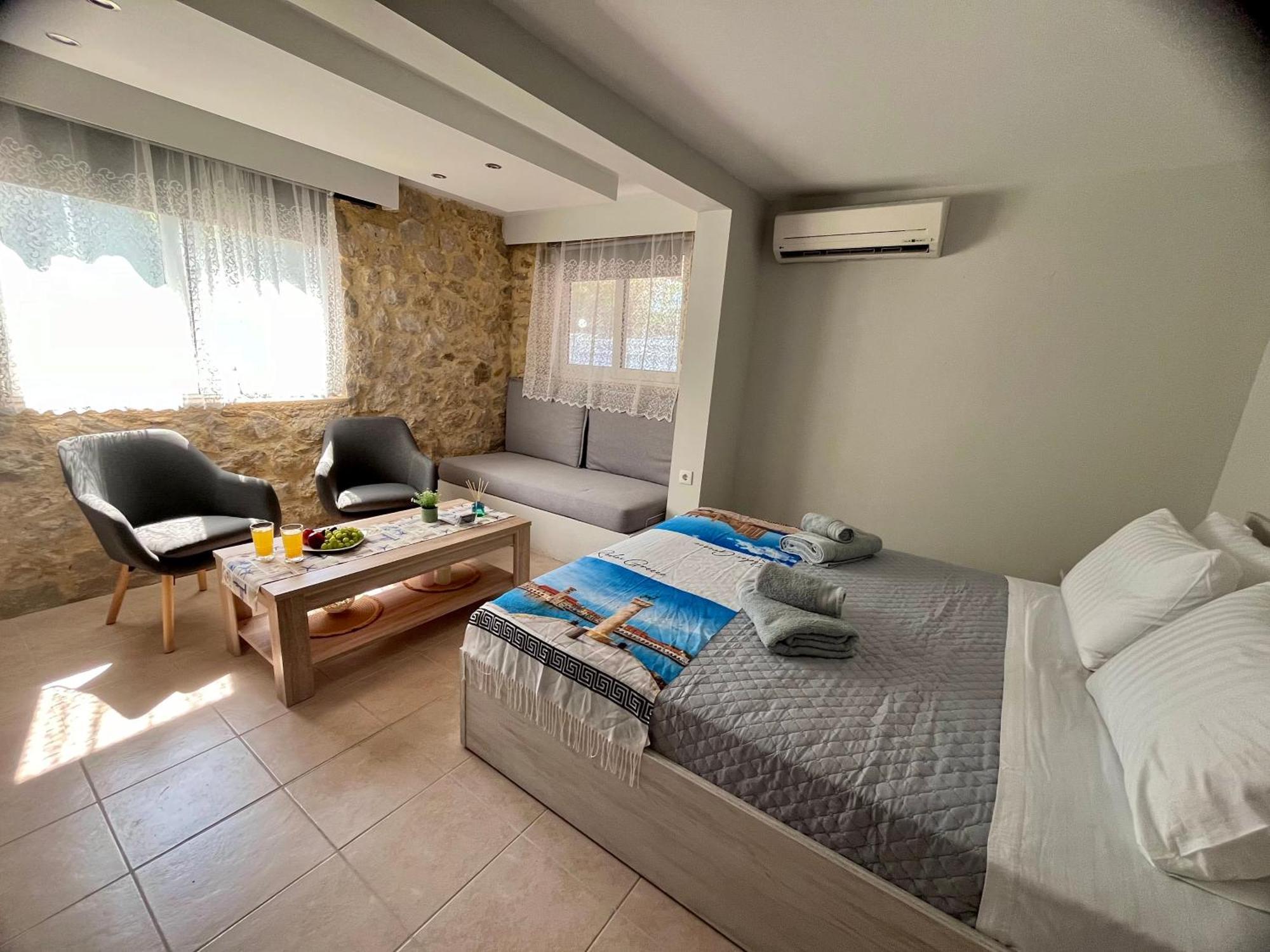 Divina Apartment Kremastí